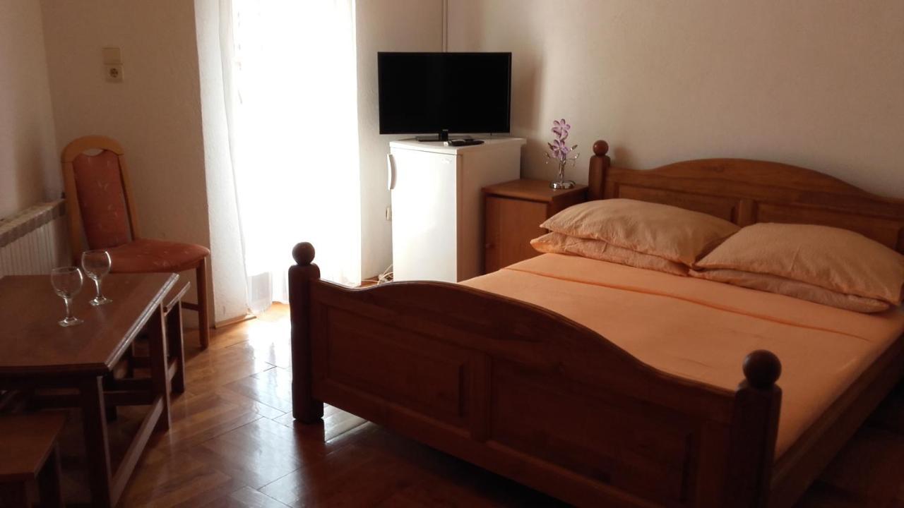 Villa Mateja Donji Okrug  Extérieur photo