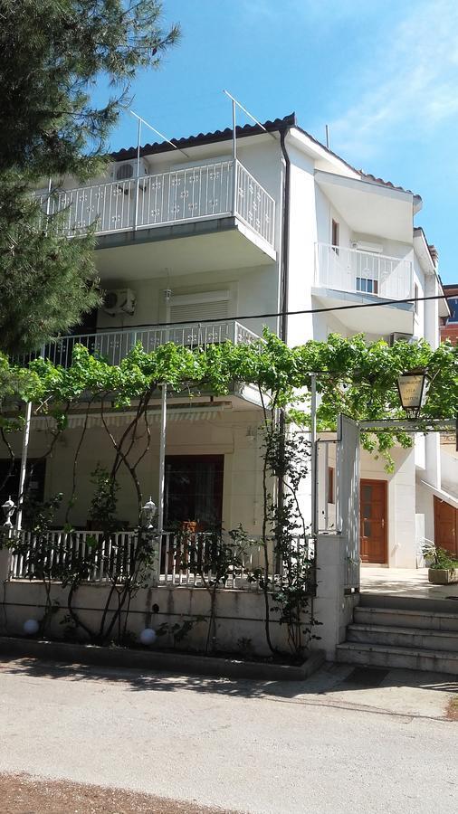 Villa Mateja Donji Okrug  Extérieur photo
